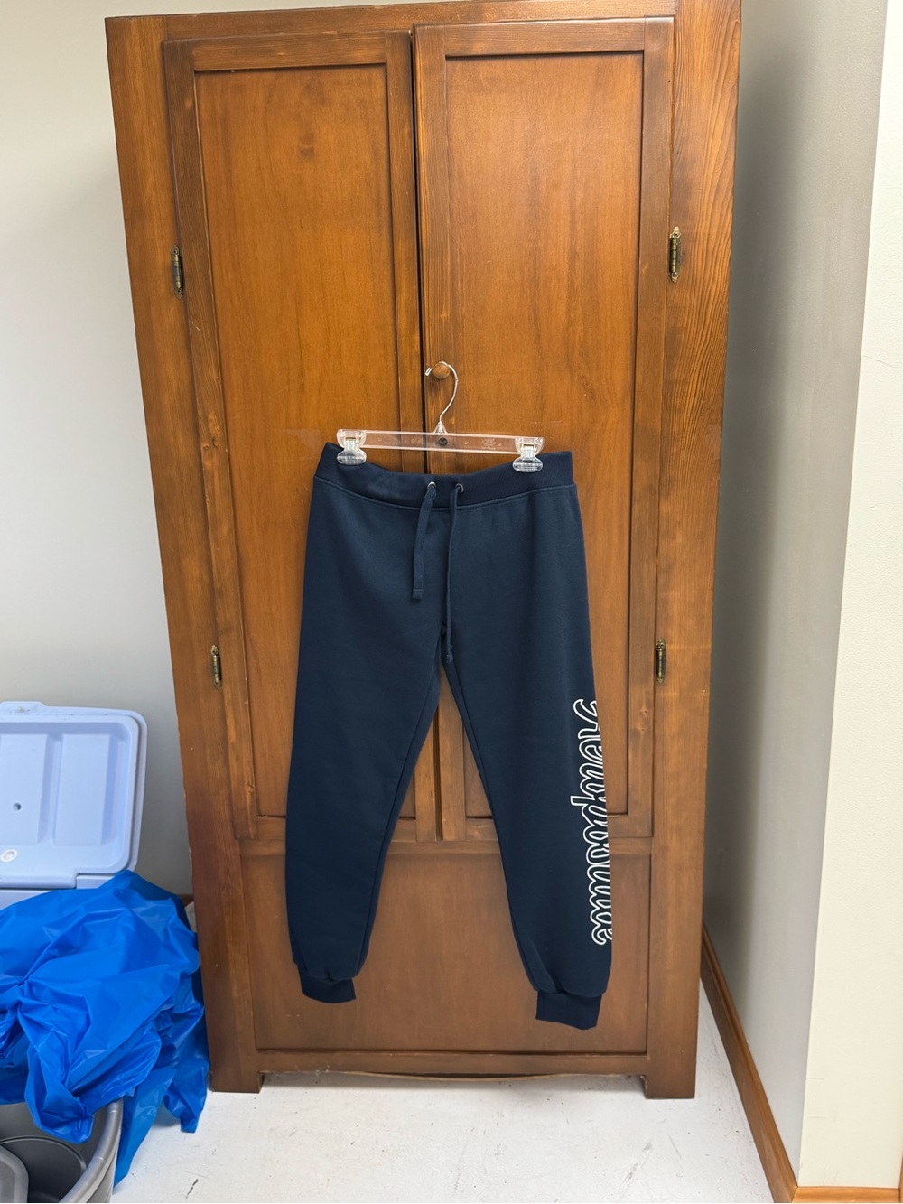 Aeropostale Navy Jogger Sweatpants fleece large